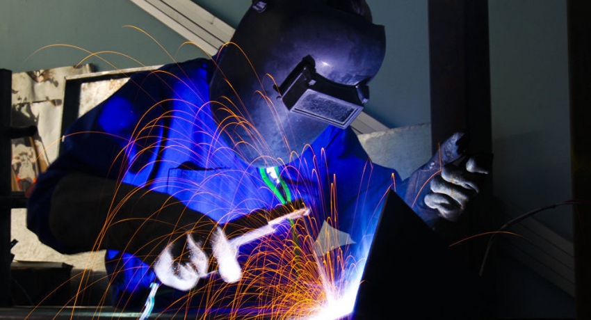 &iquest;Nueva revoluci&oacute;n industrial? Cient&iacute;ficos logran soldar juntos el vidrio y el metal